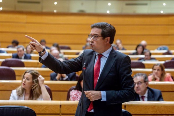 Óscar López reprocha al PP que votara 