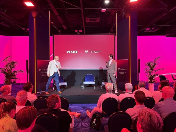 Titan OS anuncia una alianza con un fabricante par ampliar su distribución en el mercado europeo