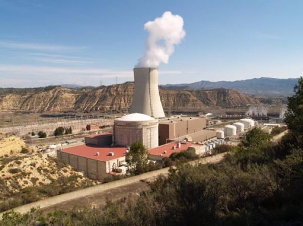 La central nuclear Ascó II (Tarragona) se conecta a la red tras su recarga de combustible