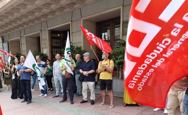 El Coro del Teatro de la Zarzuela actuará este jueves en 'La Tabernera del Puerto', pero seguirán los paros y la huelga