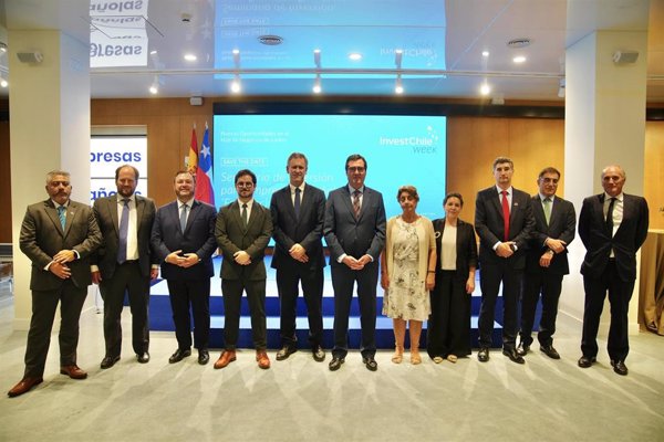 Chile anima a los empresarios españoles a invertir en las infraestructuras del país andino