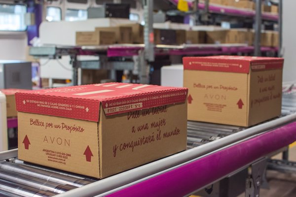 El sector de la venta directa factura 610 millones de euros en España en 2024, un 4,9% menos, según AVD