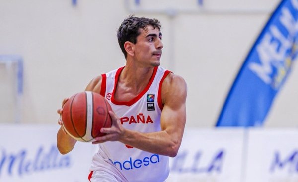 El base de Valencia Basket Álvaro Cárdenas se marcha cedido al Peristeri griego