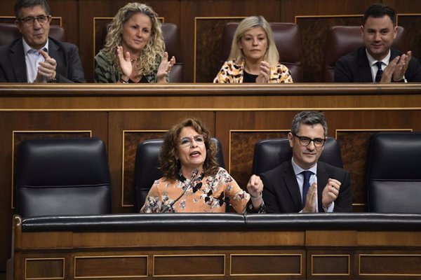 Bolaños y Montero, en el foco de la oposición en el próximo Pleno del Congreso ante la ausencia de Sánchez