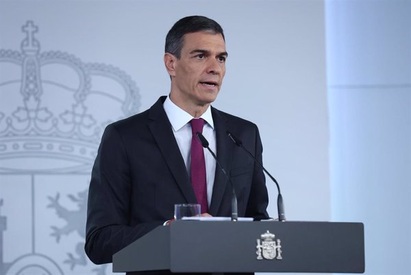 Sánchez responde a Feijóo tras sus críticas sobre el acuerdo con la OTAN: 