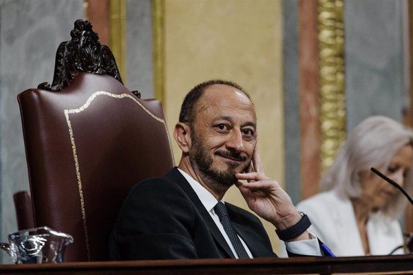 Periodistas y políticos analizan desde hoy la inestabilidad institucional de la legislatura