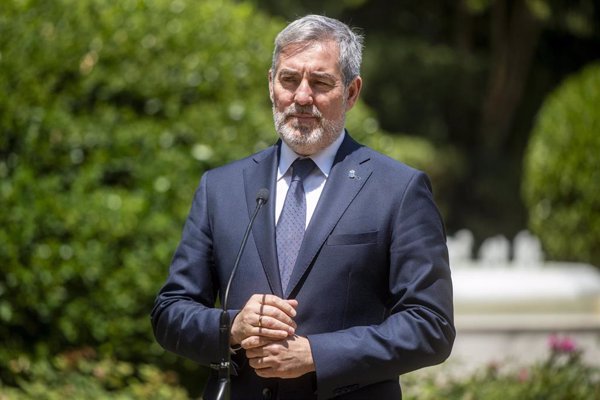 Clavijo entiende que el Estado tendrá compensar a Canarias por la atención de los 1.000 menores solicitantes de asilo