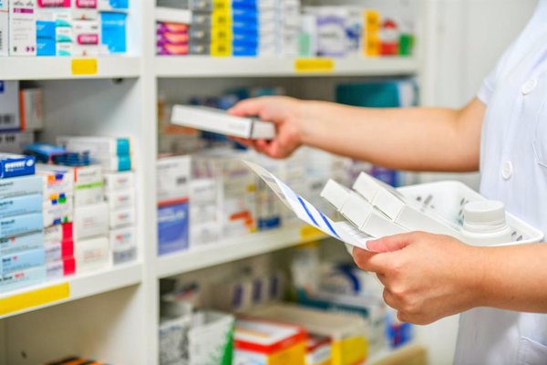 La Mesa de la Profesión Farmacéutica publica un documento que define las competencias del farmacéutico asistencial
