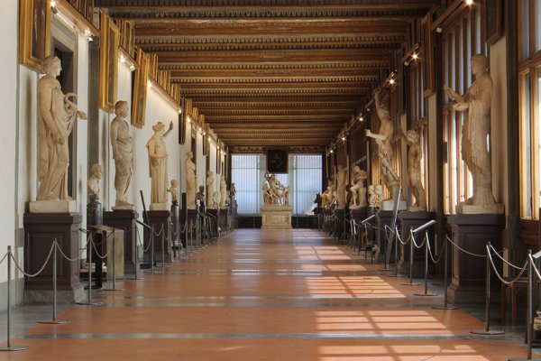Galería Uffizi (Florencia) pone 