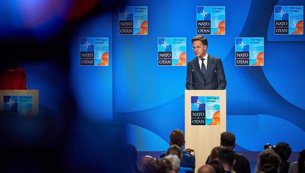 Rutte avala el ataque de EEUU contra Irán y lo ve ajustado al Derecho Internacional