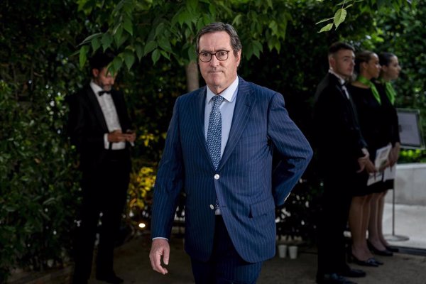 Garamendi (CEOE) defiende la 