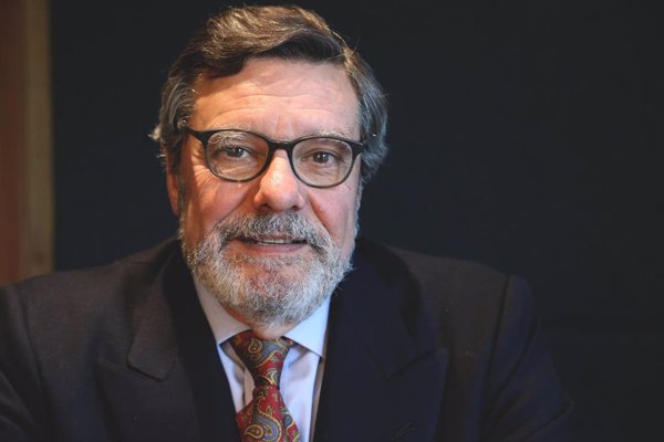 El Club de Exportadores advierte del aumento del déficit exterior y la necesidad de proteger rutas marítimas