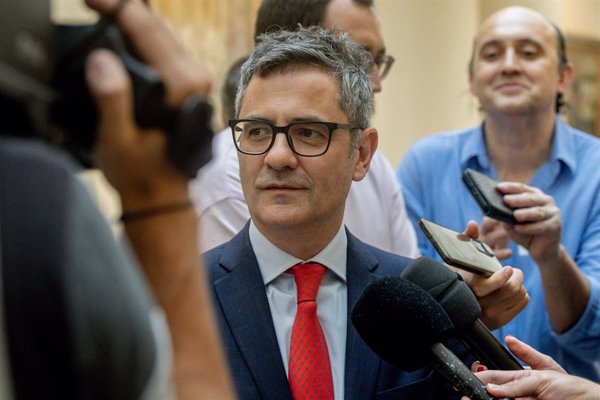 El Supremo inadmite una denuncia de Abogados Cristianos contra Bolaños y Torres por los contratos de Cuelgamuros
