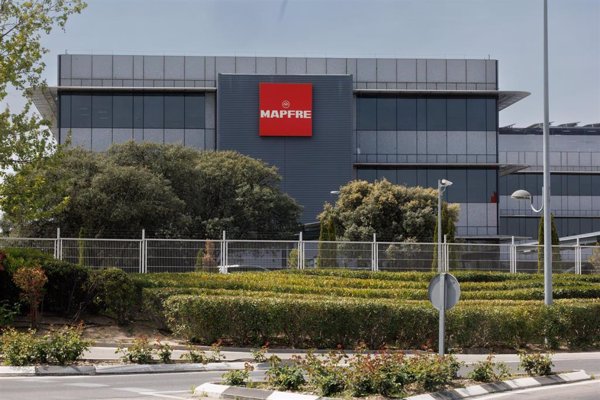 Mapfre propone seguir abriendo oficinas y aspira a tener más que CaixaBank