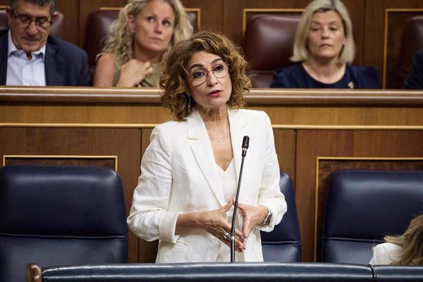Belarra dice que Sánchez se hará en la OTAN su 