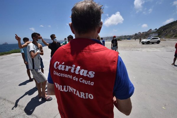 Cáritas atendió en 2024 a 550.000 migrantes en situación irregular, la mitad de todos los acompañados en España