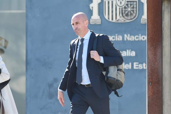 Rubiales recurrirá en el Supremo la condena por el beso a Hermoso pidiendo la absolución