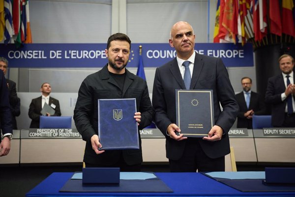 Zelenski firma con el Consejo de Europa la creación del tribunal especial para Ucrania