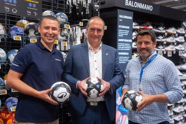 Decathlon firma un acuerdo de colaboración con la ASOBAL hasta 2029