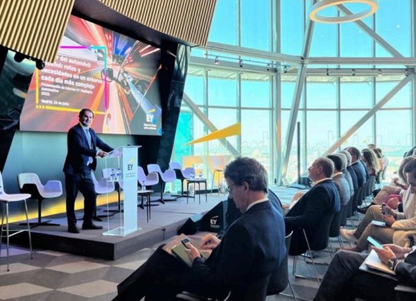 El sector de la automoción requiere urgentemente fortalecer su competitividad, según EY