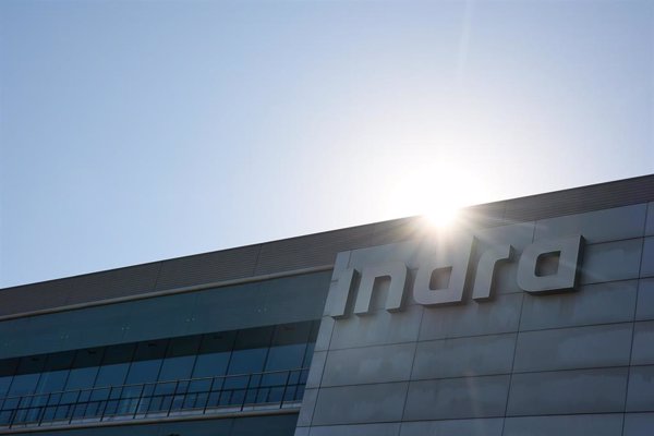 Los accionistas de Indra ratifican a Escribano como presidente y el cambio de los estatutos
