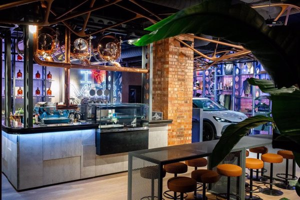 Cupra abre su primer City Garage de Reino Unido en Manchester