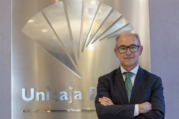 Unicaja lanza recompra de acciones propias para atender los planes de retribución del CEO y de directivos
