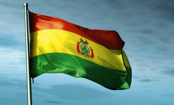 S&P rebaja la calificación a Bolivia por la dificultad del gobierno para pagar la deuda y la tensión política