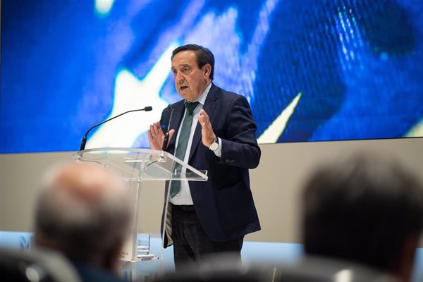 Asaja muestra su preocupación al Comisario Europeo de Agricultura por la futura PAC