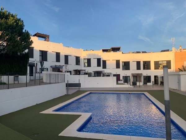Ktesios formaliza la compra de la socimi Mistral e incorpora 170 nuevos activos a su cartera