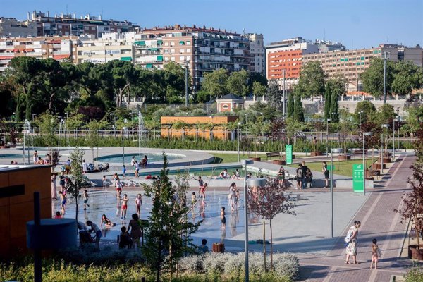 Uno de cada 4 niños vive en hogares que no pueden mantener temperatura fresca, según Save the Children