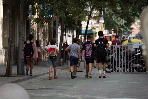 Los alumnos catalanes bajan en Catalán, Matemáticas y Ciencias y en la ESO en Castellano e Inglés