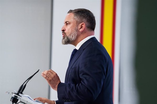 Abascal, a favor de investigar la filtración de datos de políticos, pero añade: 