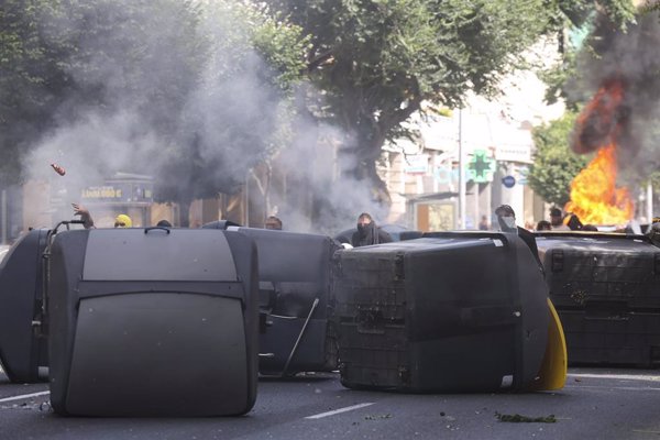 UGT y patronal vuelven a alcanzar un preacuerdo y dan por desconvocada la huelga del metal en Cádiz