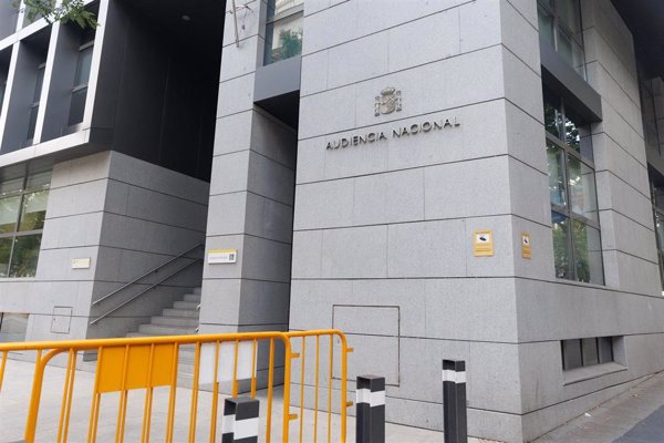 La Audiencia Nacional envía a prisión a dos detenidos por la presunta estafa 'cripto' de FX Winning