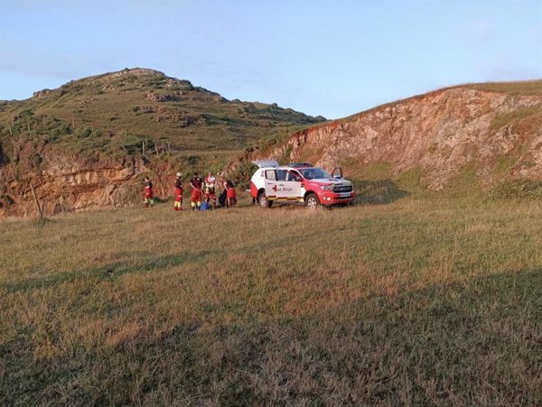 Concluye sin éxito la búsqueda de un joven de 23 años desaparecido en la costa de San Vicente (Cantabria)