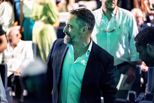 Abascal, sobre Feijóo: 