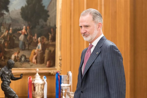 Felipe VI se reúne este domingo con António Guterres y con el emir de Qatar