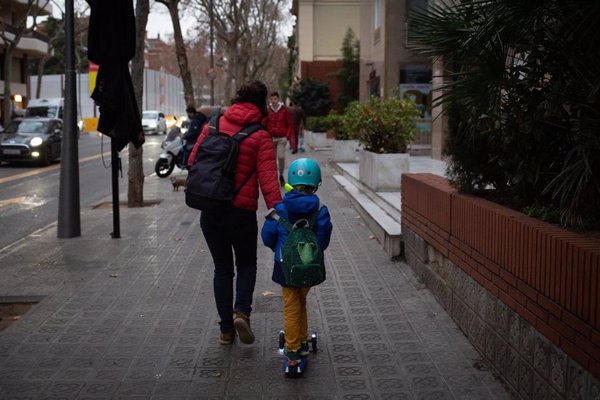La malnutrición infantil aumenta cuando cae la economía, según un estudio liderado por ISGlobal