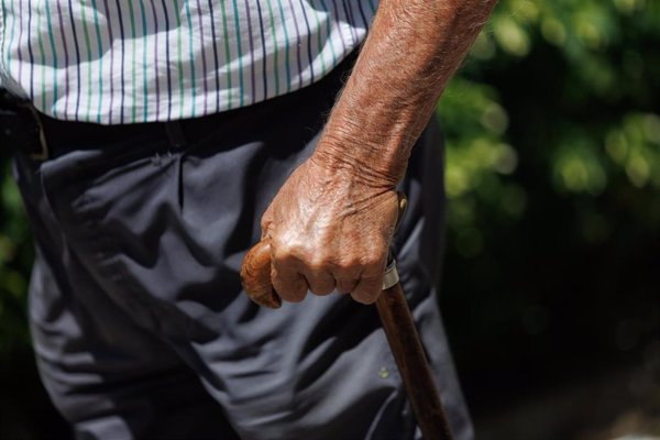Casi 20 millones de personas en España viven en CCAA con Servicios Sociales
