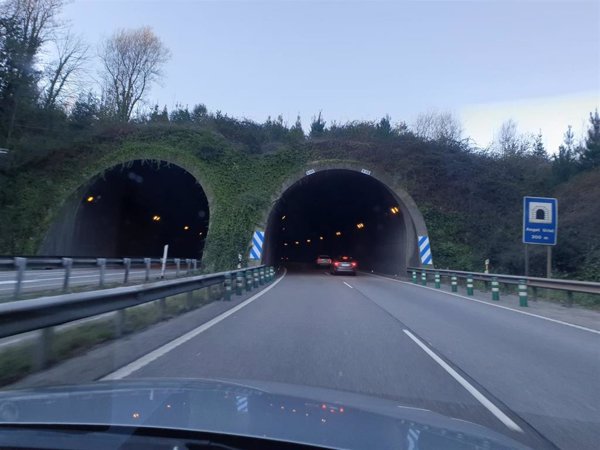 Un total de 14 personas murieron este fin de semana en las carreteras, entre ellas 9 motoristas y un peatón