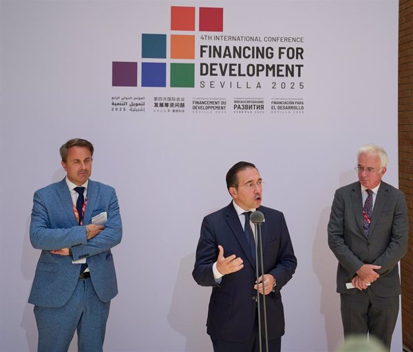 Albares destaca el 