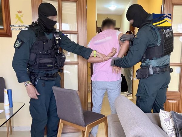 Detenidos cinco miembros de una red que estafó 460 millones con criptos a más de 5.000 víctimas en 30 países