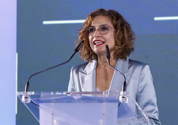 El Gobierno aprobará hoy previsiblemente la subida salarial pendiente del 0,5% para los funcionarios
