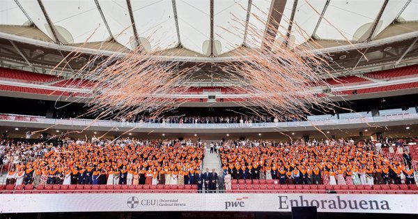Cerca de 500 profesionales de PwC celebran la graduación de su programa de talento 'Work Academy'