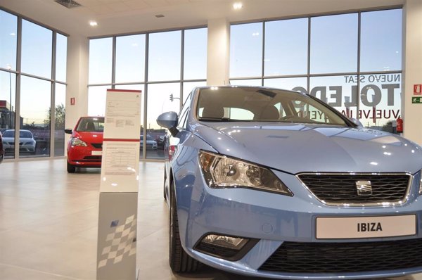 Las matriculaciones de coches alcanzan las 609.800 unidades en el primer semestre del año, un 13,9% más