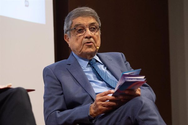 El escritor Sergio Ramírez insta a España a tomar la iniciativa para defender las democracias en Centroamérica