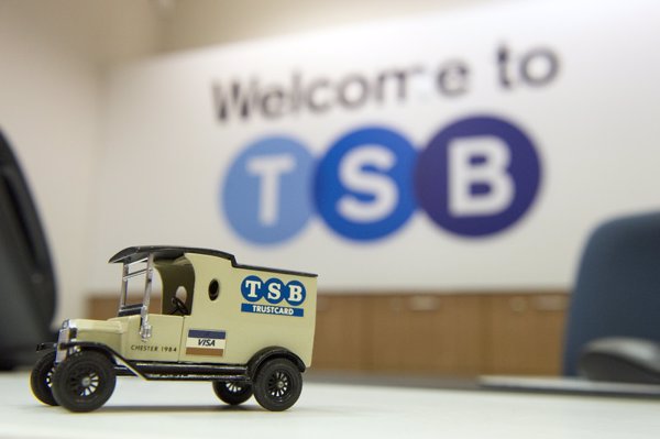 Sabadell convoca el 6 de agosto la junta para vender TSB y repartirá 3.800 millones en dividendos