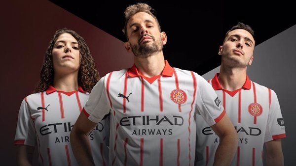 El Girona recupera las franjas verticales rojiblancas en su nueva camiseta