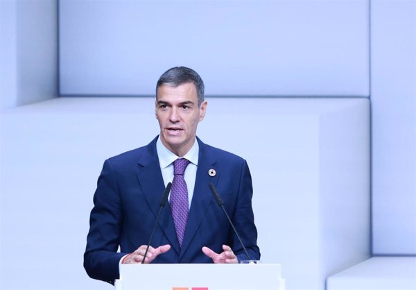 ONG piden a Pedro Sánchez gravar a ultrarricos e industria fósil para financiar la acción climática